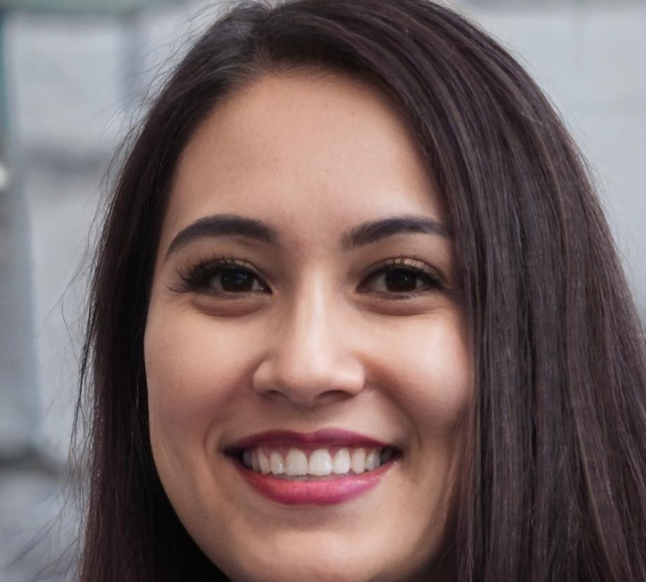 Портрет консультанта по налоговому планированию Ангелины Петкович